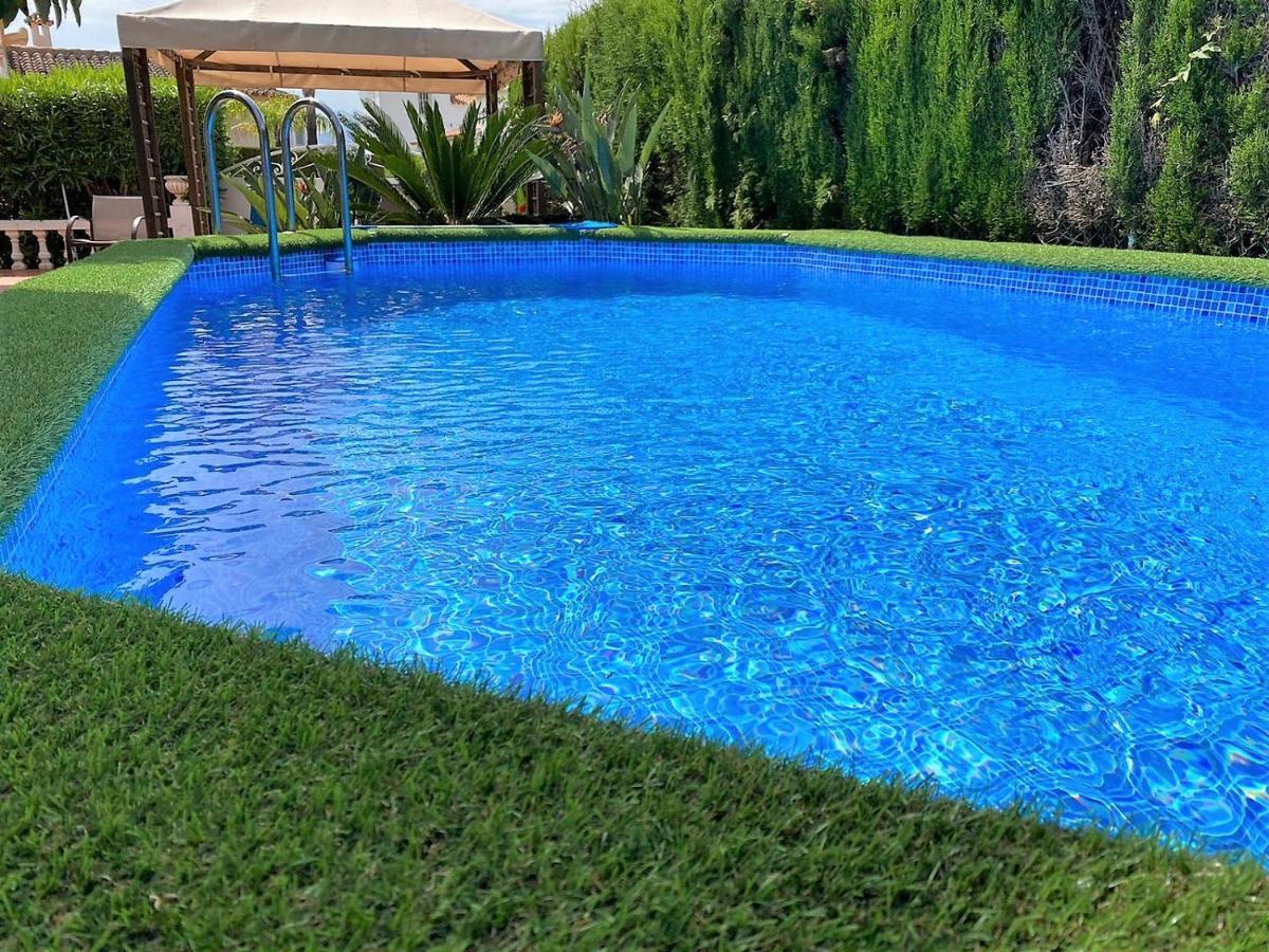 Family Beach Villa Rubens Олива Экстерьер фото