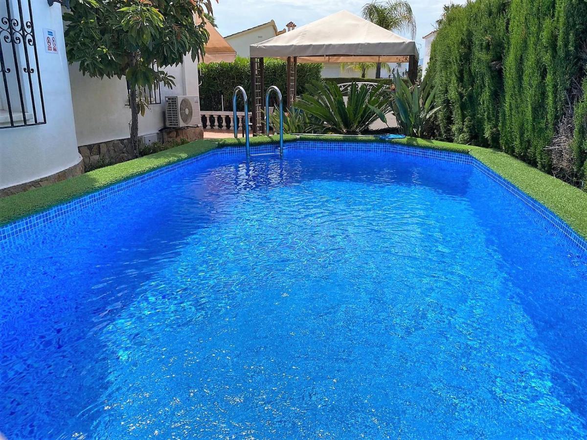 Family Beach Villa Rubens Олива Экстерьер фото